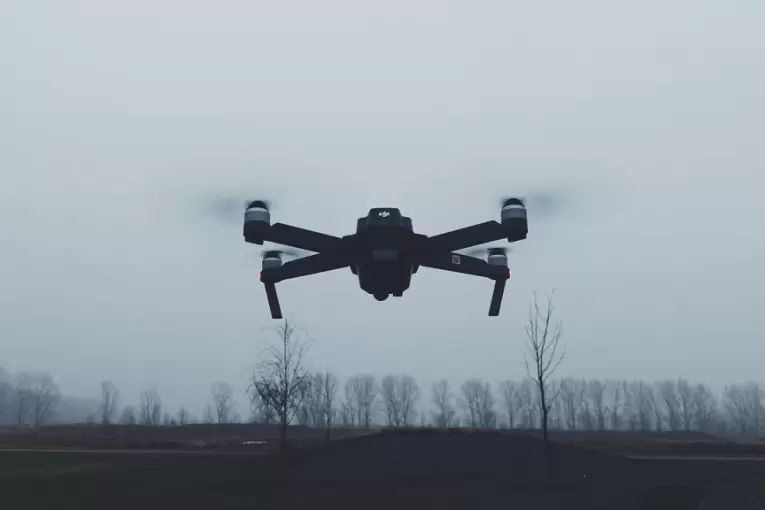 Belgija pod opsadom dronova: Zatvoreni Brisel i Lijež, svi letovi obustavljeni!