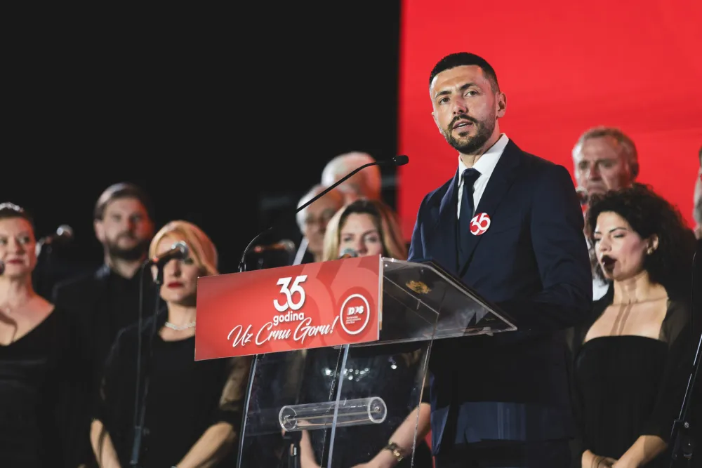 DPS na 35. godišnjici: Živković najavio politički povratak i evropsku ofanzivu Crne Gore