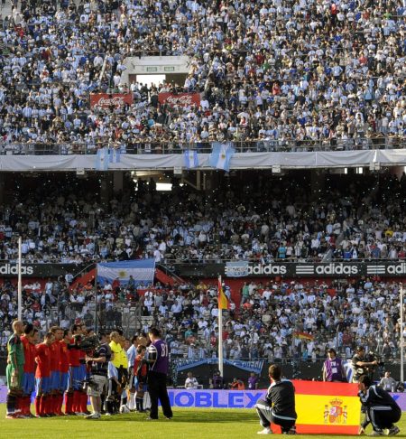 Argentina, Španija i Mundijal: Ko osvaja pehar, a ko račun za kartu?