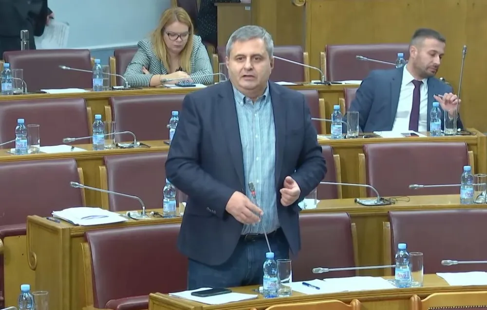 Ministarstvo: Radunović nije saslušavan povodom slučaja „Carine“ u Baošićima