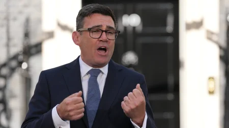 Endi Bernam formira novi kabinet: Više ministara napustilo britansku vladu