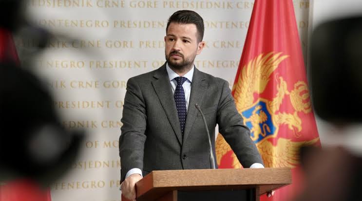Kabinet predsjednika: Uspostavljen kontakt sa privedenim crnogorskim državljanima na Kosovu, očekuje se njihovo oslobađanje i povratak u Crnu Goru