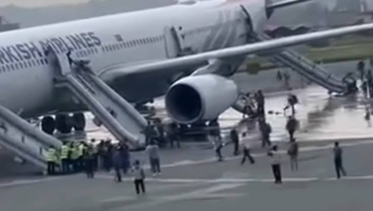 Avion Turkish Airlines evakuisan nakon incidenta pri slijetanju u Katmanduu