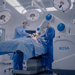 Nova era ortopedske hirurgije: Robotski asistirana ugradnja endoproteza kuka ili koljena donosi veću preciznost, brži oporavak i bolji kvalitet života