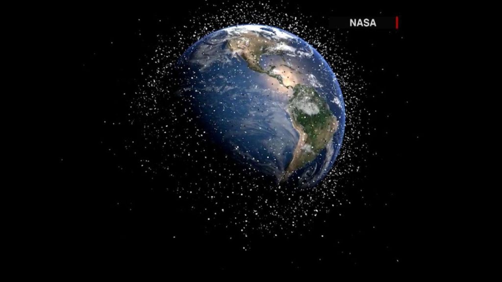 Zagađenje više ne dolazi samo sa Zemlje: Šta nam svemirski otpad vraća kroz atmosferu?
