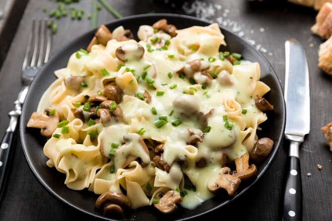 Recept: Taljatele sa piletinom i pečurkama