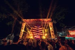 KRUPAČKO JEZERO GRMI OD MUZIKE: LAKE FEST OKUPIO BLIZU 10.000 POSJETILACA