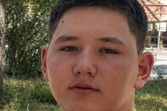 Nikola (16) nakon virusa Zapadnog Nila izgubio mogućnost da hoda: Svaka pomoć korak je ka oporavku