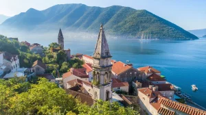 Sunčano u centralnim i južnim krajevima, na sjeveru moguća slaba kiša
