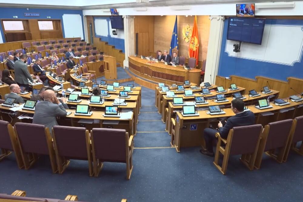 Crna Gora: 56 poslanika podržalo ustavne promjene o provjeri integriteta Vlade