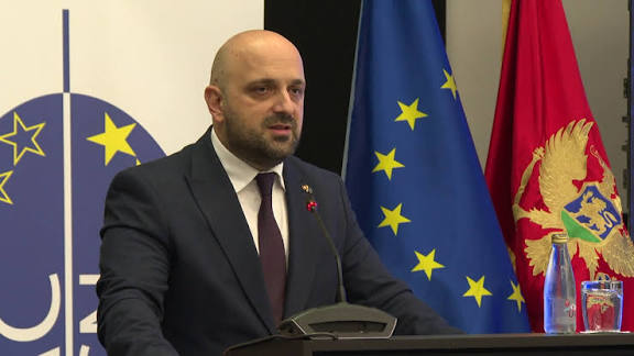 Božović: Crna Gora mora pratiti savremene tehnologije kako ne bi zaostajala za organizovanim kriminalom